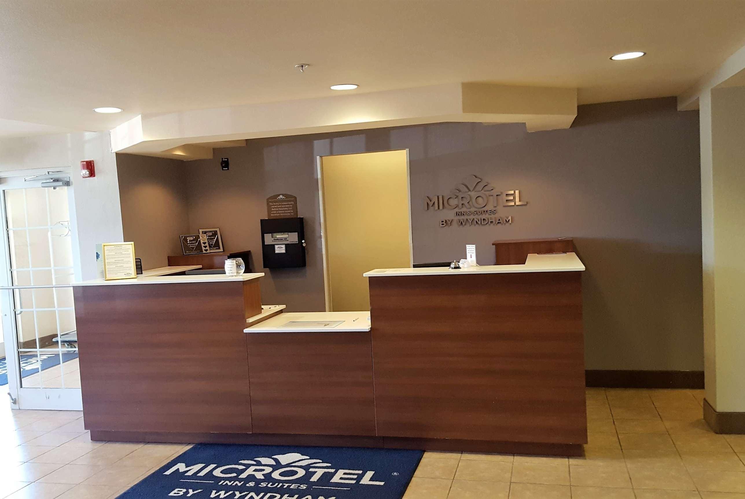 Microtel Inn & Suites By Wyndham Белв'ю Екстер'єр фото